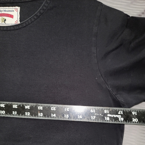 Red Ridge Mtn Outfitters top - Picture 5 of 5